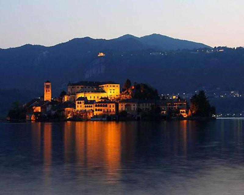 Little Suite Near Lake Verbania Luaran gambar